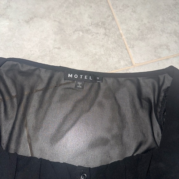 Motel Rocks Rolina Blouse In Chiffon Black - Picture 6 of 8